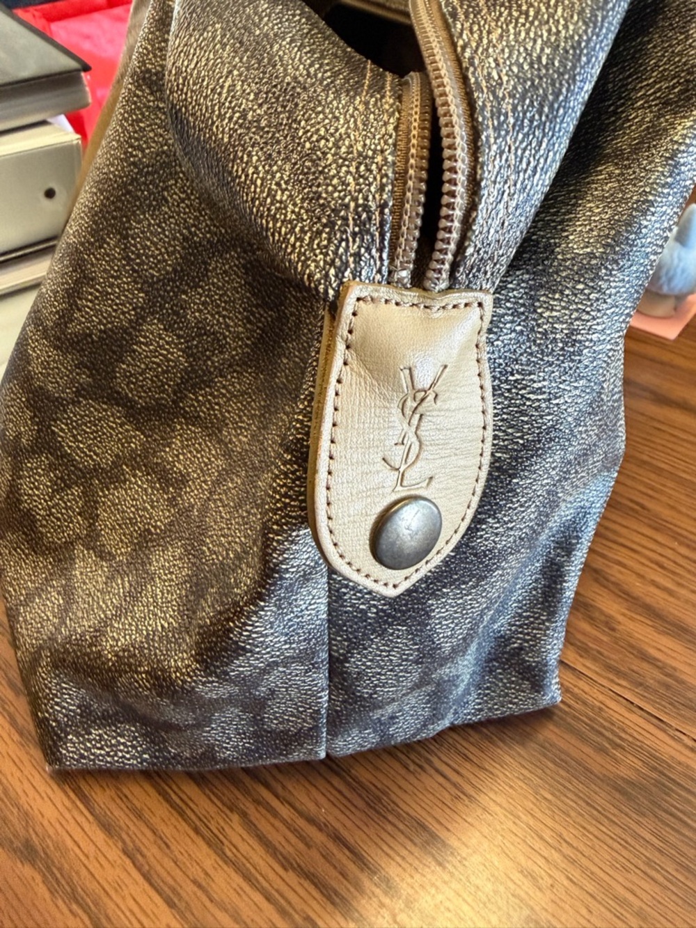 Vintage Yves Saint Laurent "Giraffe" print canvas and leather Boston bag - Picture 3 of 13